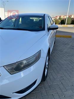 Ford Taurus